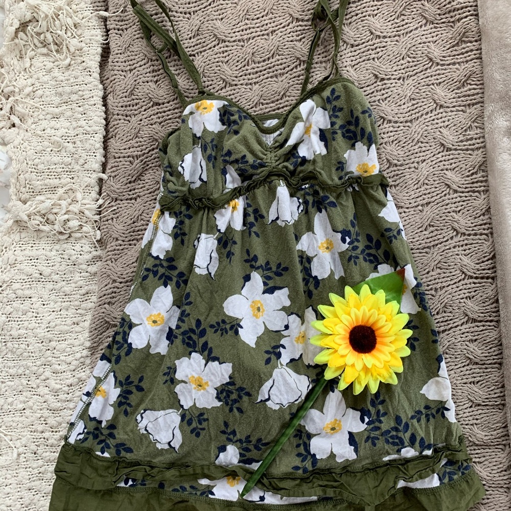 Abercrombie and Fitch floral summer tank ☀️